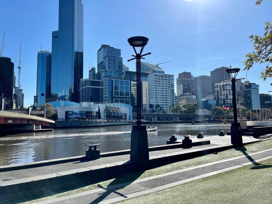 Morgan Place - Central Melbourne Cbd Apartment On Flinders Lane Late Check-Out, Complimentary Welcome Hamper Bagian luar foto