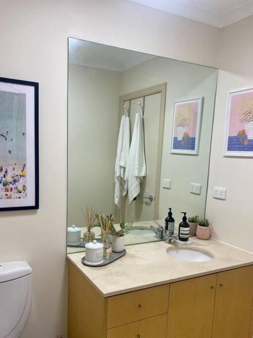Morgan Place - Central Melbourne Cbd Apartment On Flinders Lane Late Check-Out, Complimentary Welcome Hamper Bagian luar foto