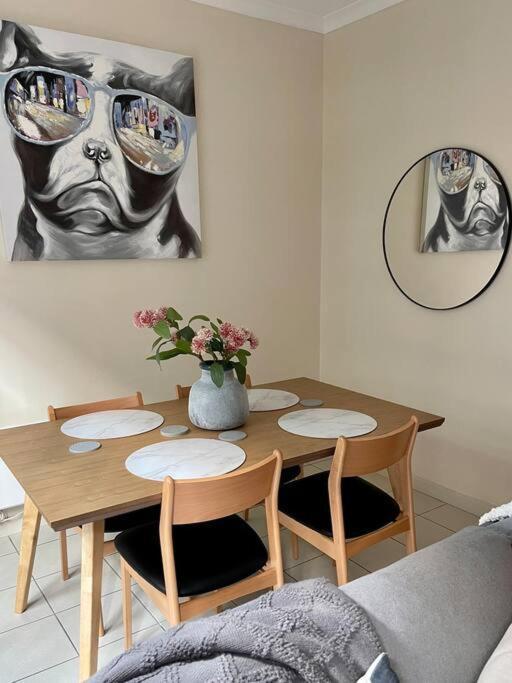 Morgan Place - Central Melbourne Cbd Apartment On Flinders Lane Late Check-Out, Complimentary Welcome Hamper Bagian luar foto