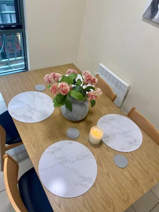 Morgan Place - Central Melbourne Cbd Apartment On Flinders Lane Late Check-Out, Complimentary Welcome Hamper Bagian luar foto